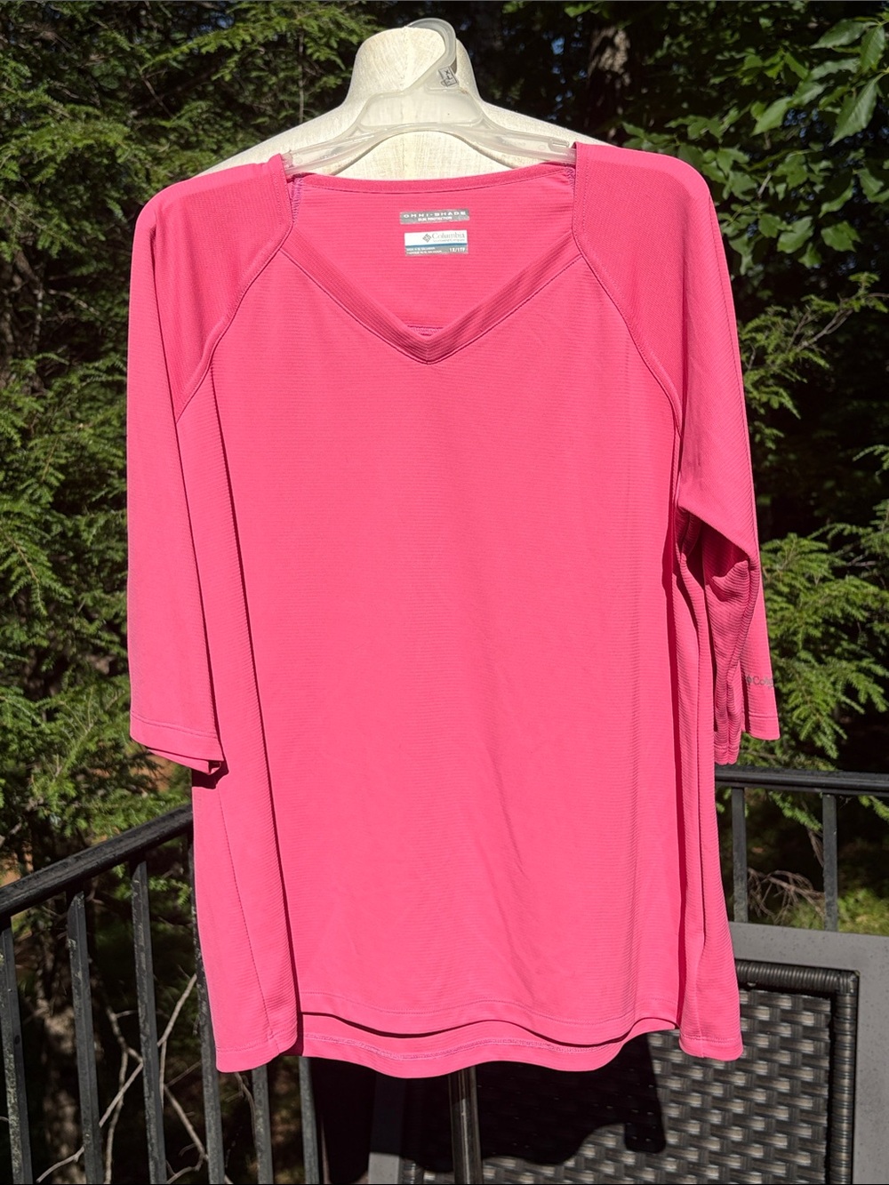 Columbia Perfomance fishing gear Pink Performance top V-Neck 3/4 sleeves sz 1x